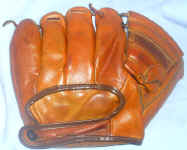 Roberto Clemente JC Higgins Bob Clemente Signature Model 1633 Baseball Glove