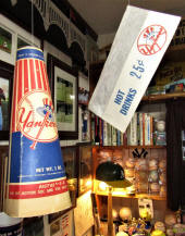 Yankees popcorn megaphone and venders hat